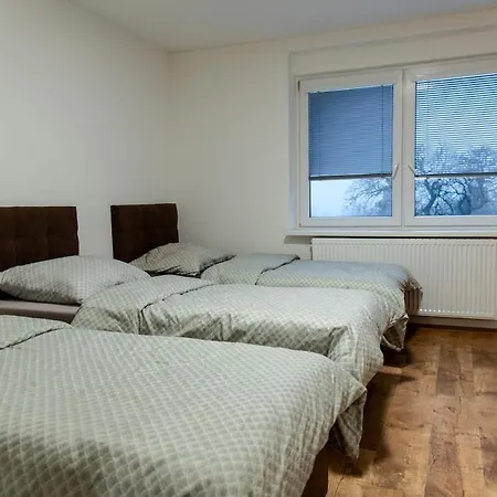 Dum K Pronajmu, 16 Osob Semesterbostad Horni Jiretin